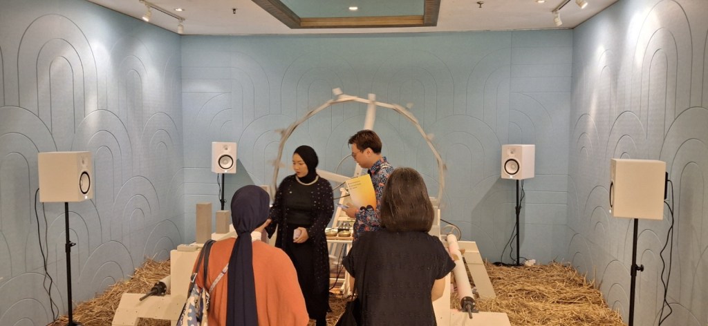 Rani Jambak dan Kincia Aia: Menghidupkan Kembali Teknologi Leluhur dalam Instalasi Interaktif di ICAD&nbsp;2024