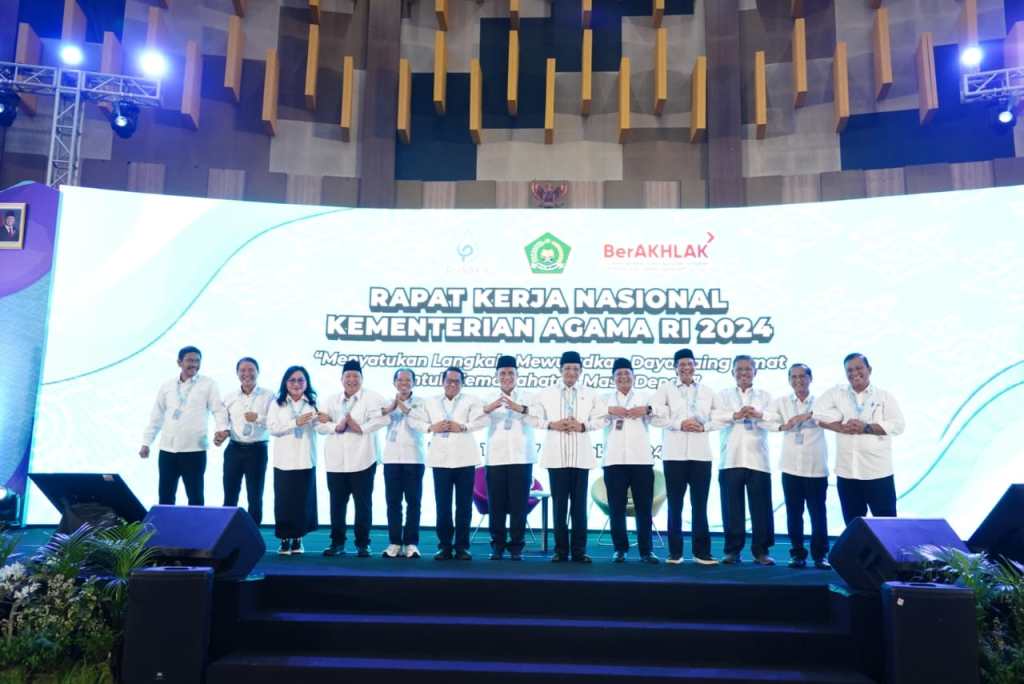 Pimpinan Kemenag Teken Pakta Integritas dan Tegaskan Komitmen Lebih Melayani&nbsp;Umat