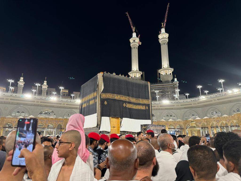 Jelang Haji, Arab Saudi Setop Visa bagi Indonesia dan 16 Negara&nbsp;lainnya